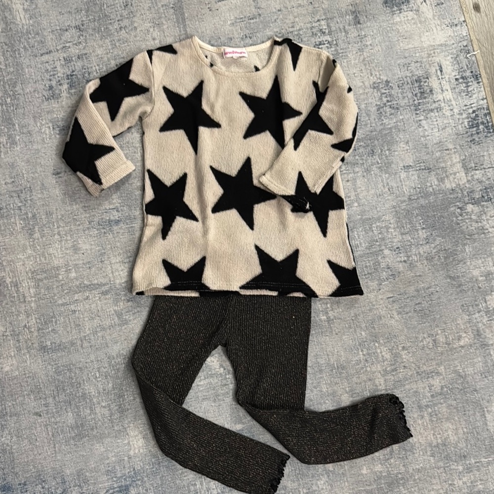 Star Patterned Sweater and capris